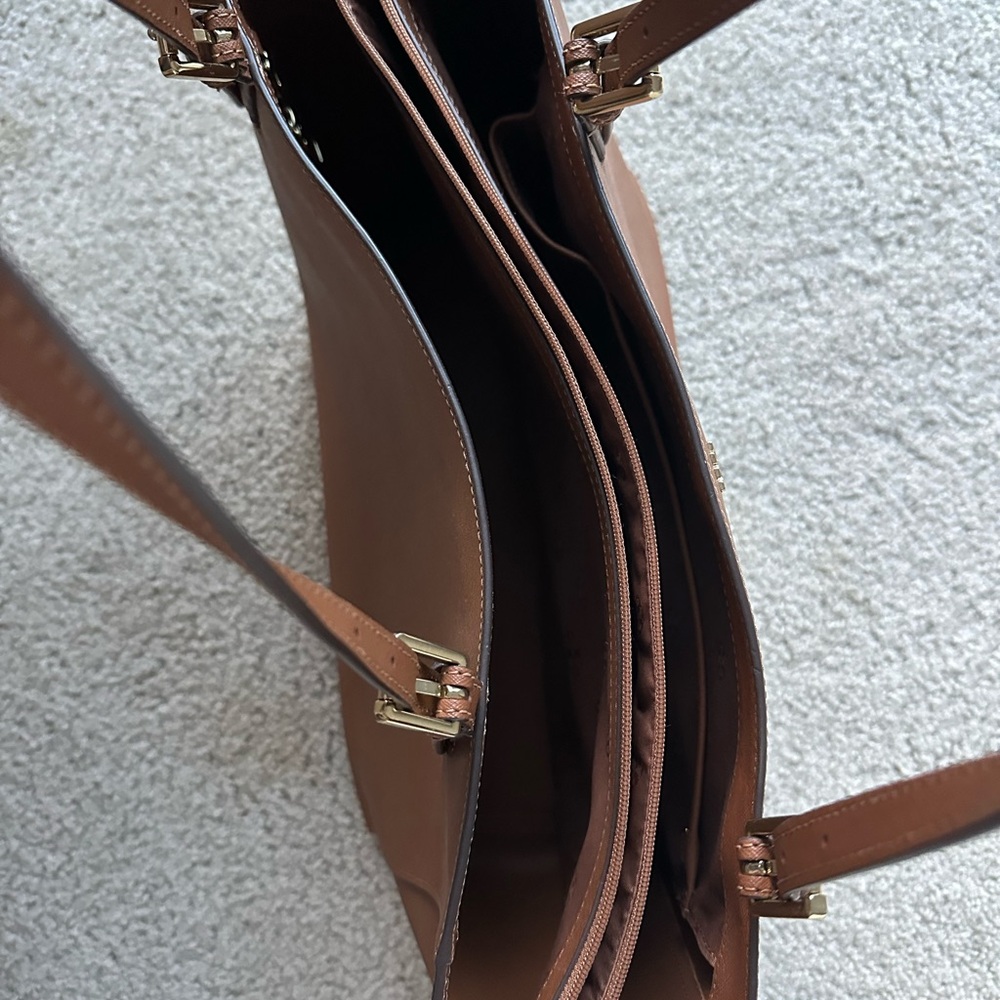 Tory Burch York Tote Bag - Picture 3 of 4